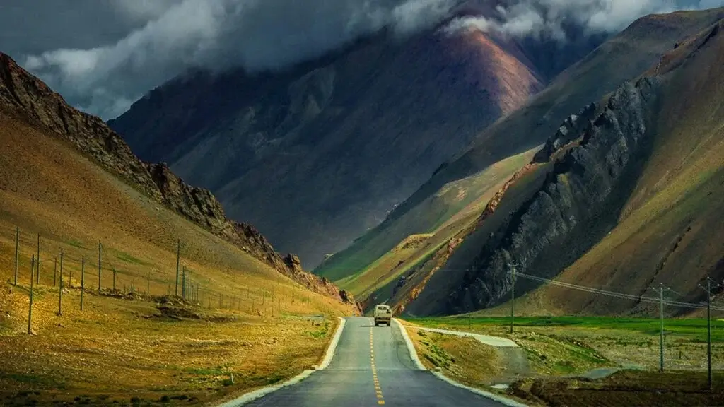 Leh with Turtuk Seven Nights